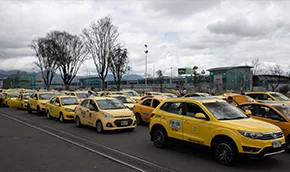 Taxis en el aeropuerto Internacional El Dorado
